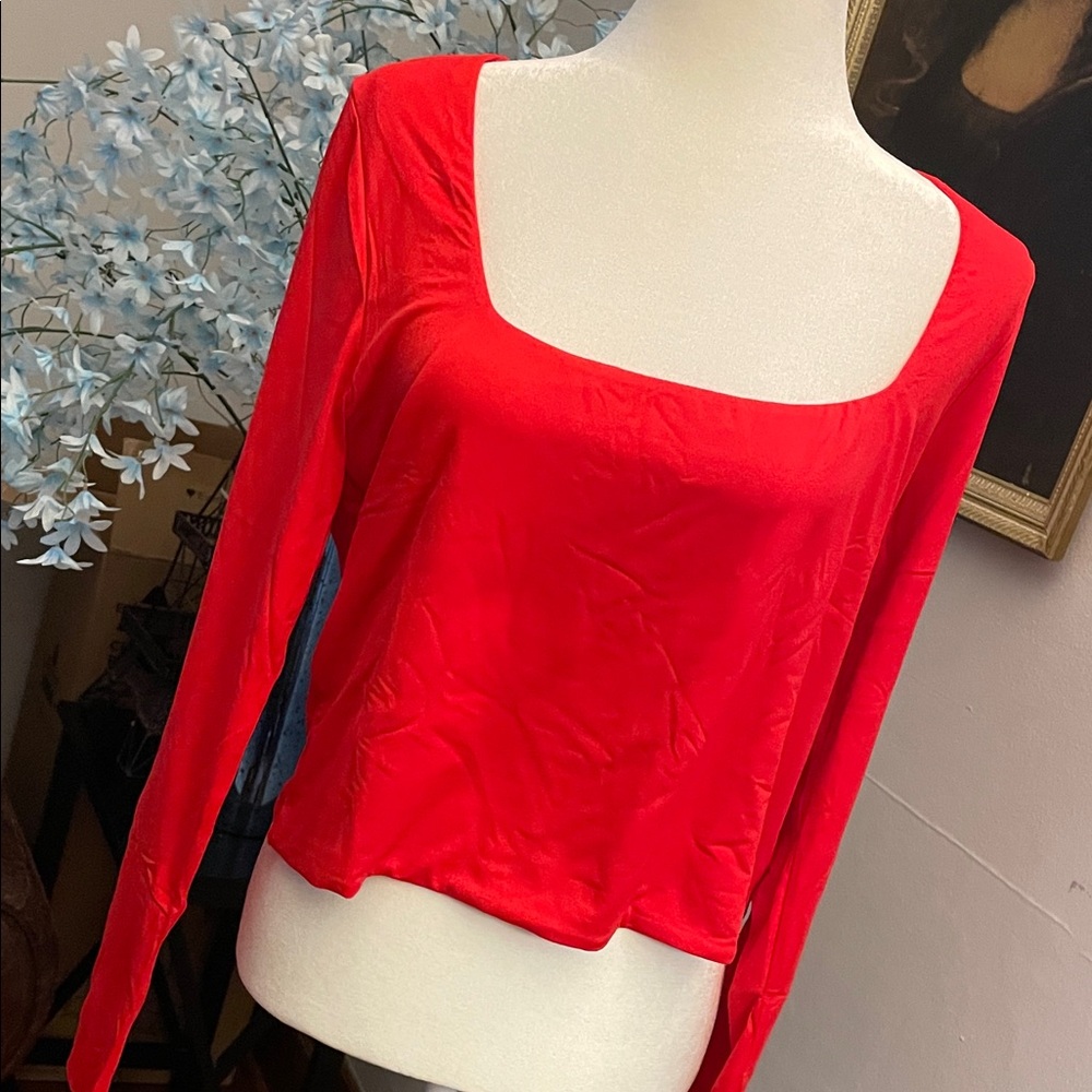 Gorgeous Red Square Neck Top